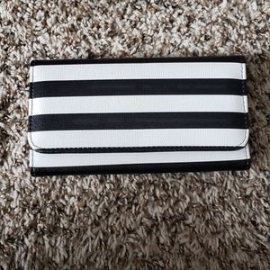 Kut from the Kloth wallet